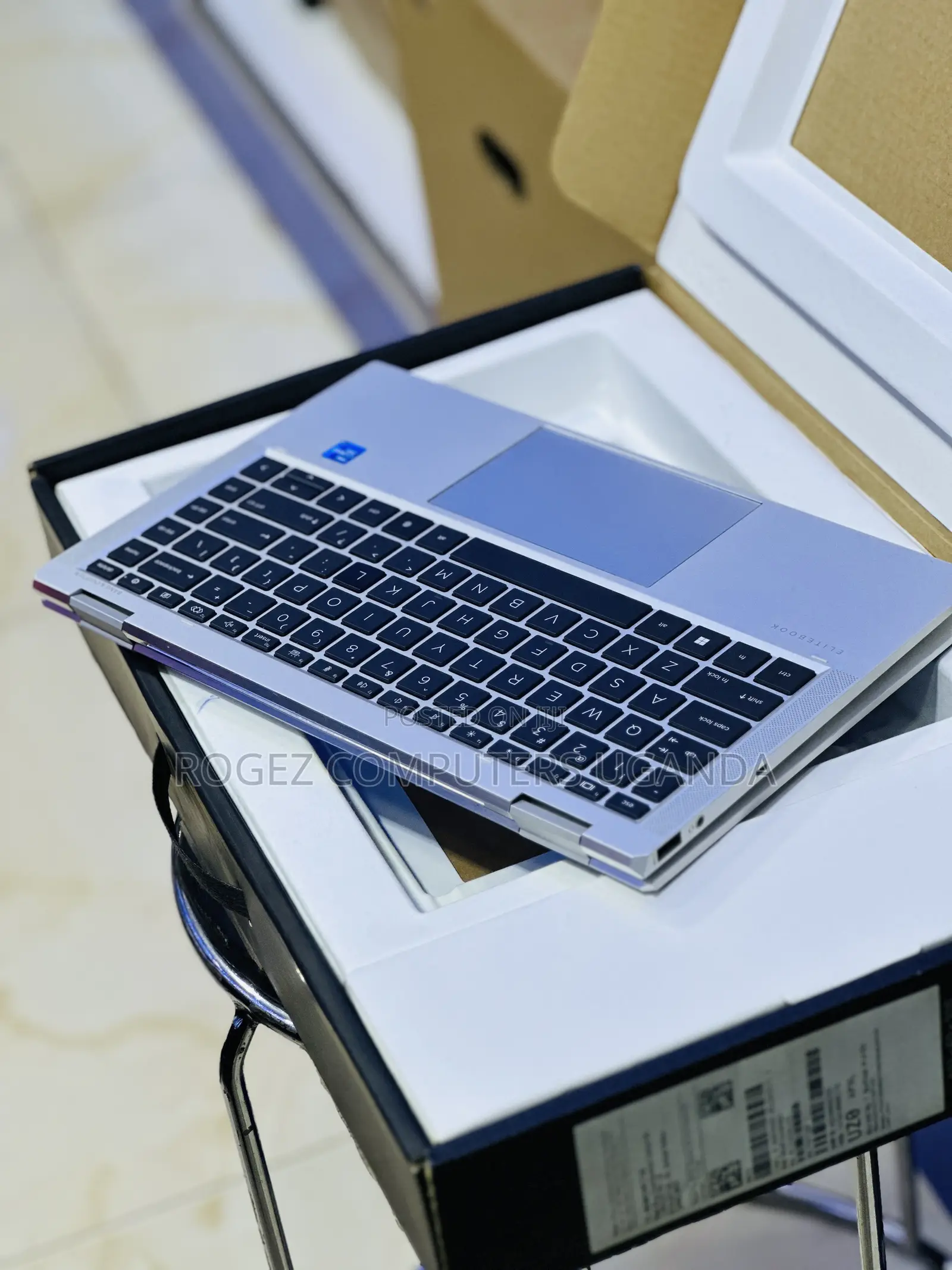 New Laptop HP EliteBook 1040 G8 16GB Intel Core I7 SSD 512GB
