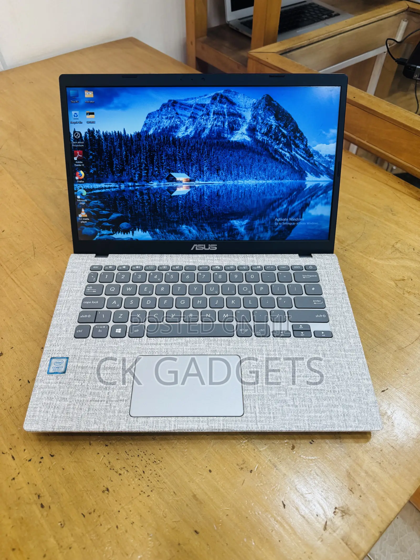 Laptop Asus VivoBook X540SA 8GB Intel Core I7 HDD+SSD 500GB