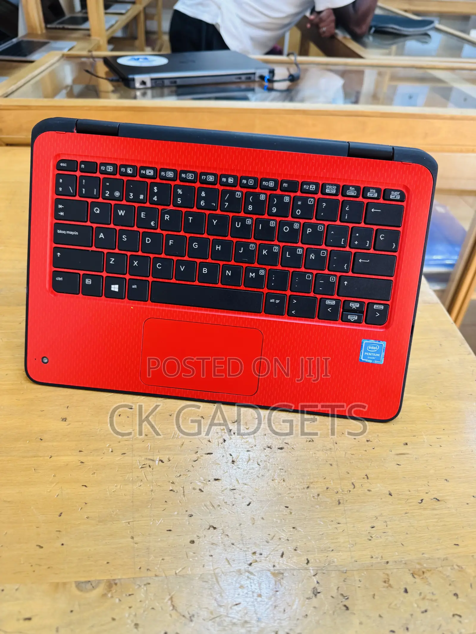 New Laptop HP ProBook 11 X360 4GB Intel Pentium SSD 128GB