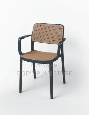Cottagers Plastic Chairs Plastic Chairs