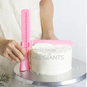 Adjustable Plastic Cake Scraper Or Smoother