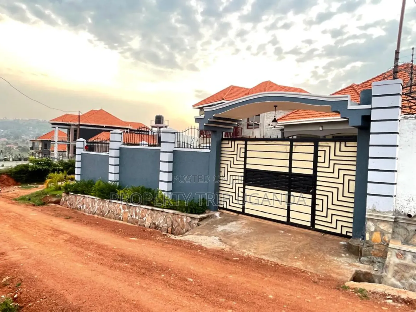 4bdrm House in Akright, Ssisa for sale