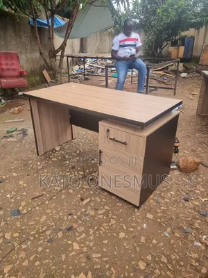 1.4 Metered Office Desk