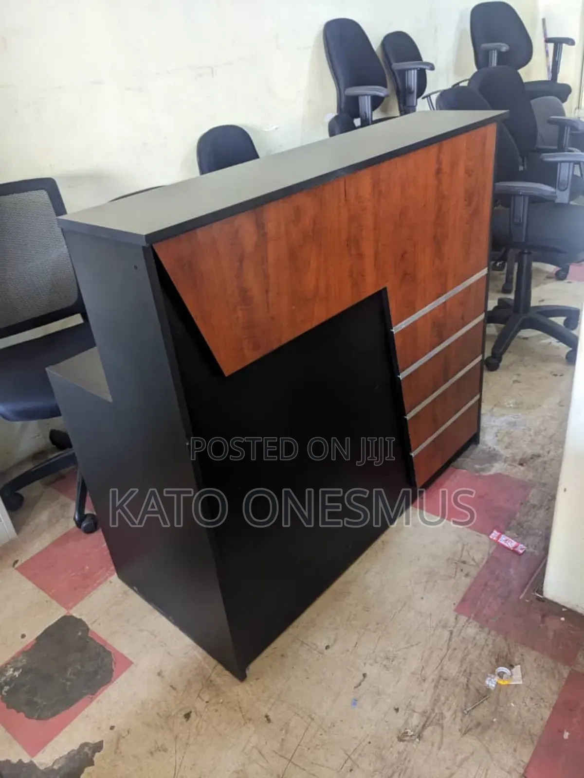 2 Seater Reception