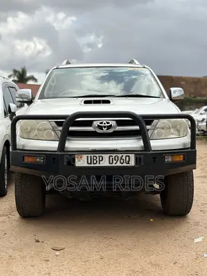 Toyota Fortuner 3.0 D AWD 2014 Silver