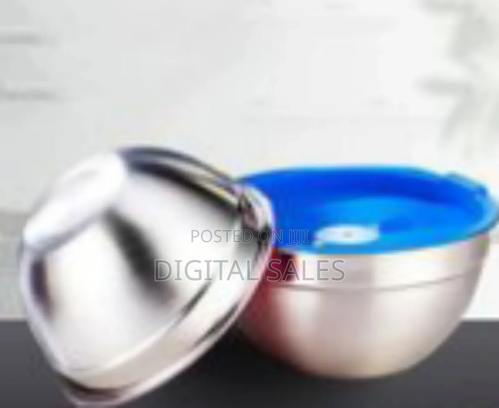 Set of 7 Stainless Steel Mixing Bowls With Colorful Lids