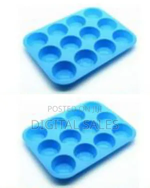 12-Cup Non-Stick Silicone Baking Pan