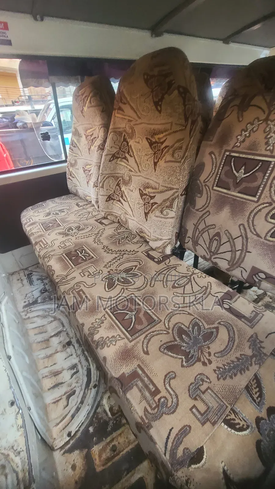 Toyota HiAce 1999 White