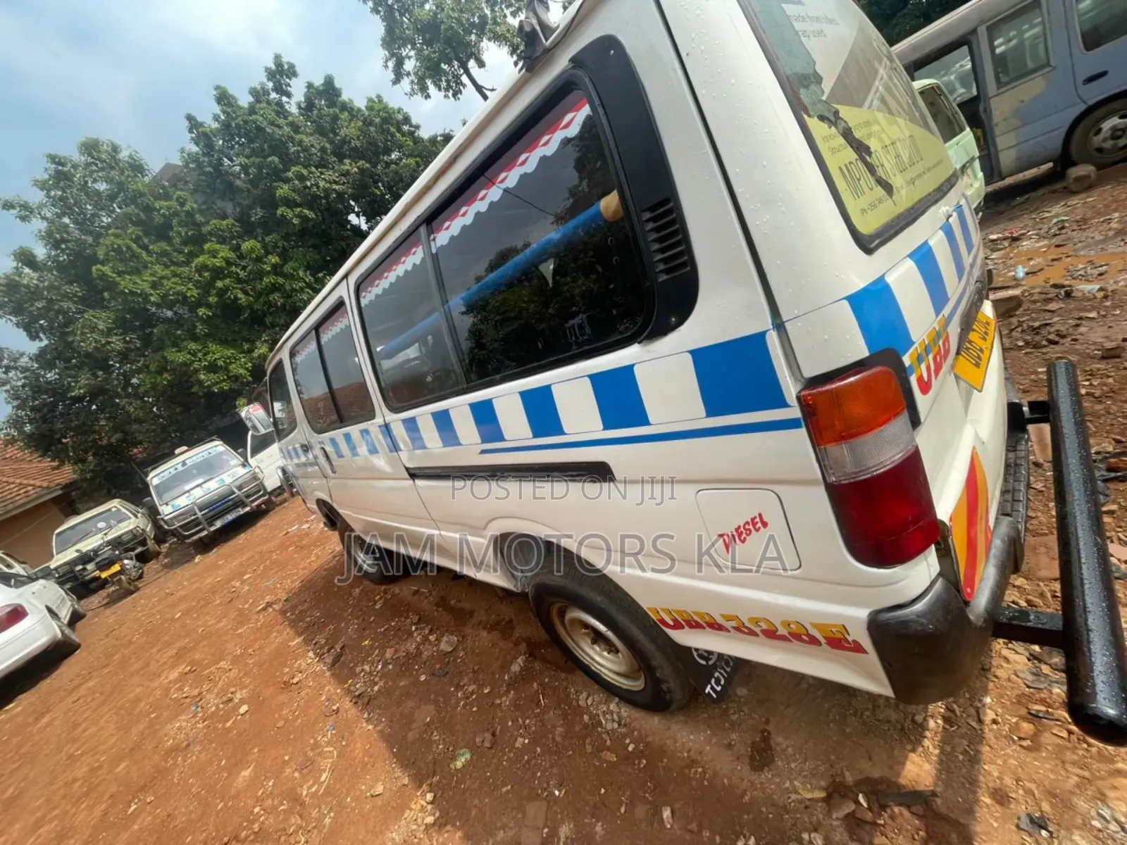 Toyota HiAce 1999 White