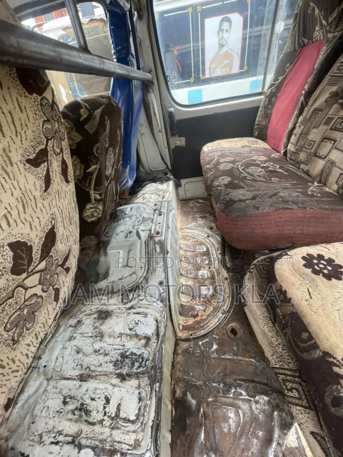 Toyota HiAce 1999 White