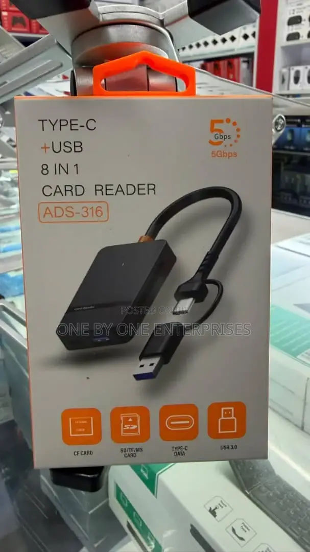 8-in-1 Type-C and Usb Multi-Function Card Reader.