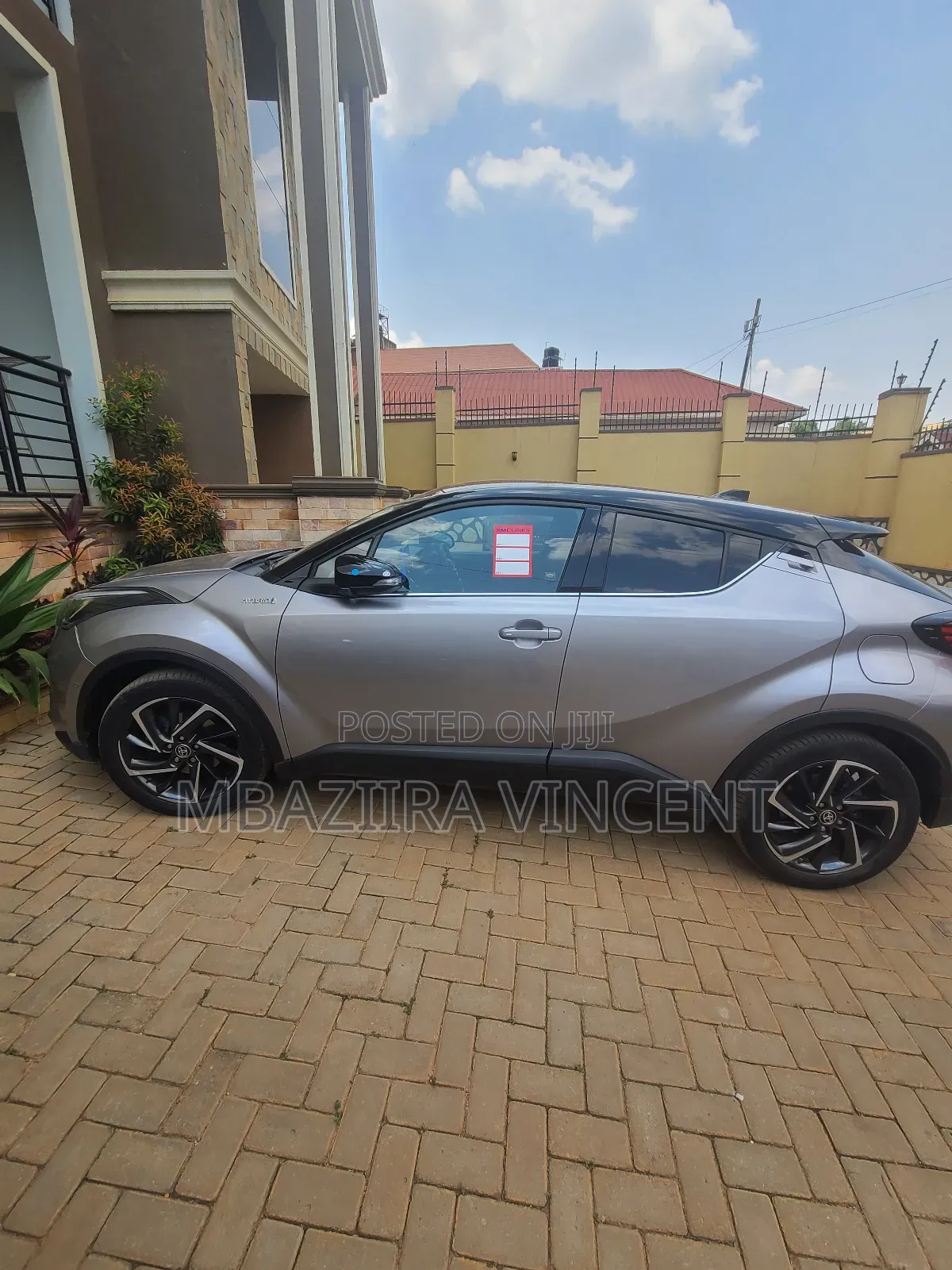 Toyota C-HR LE FWD 2019 Gray
