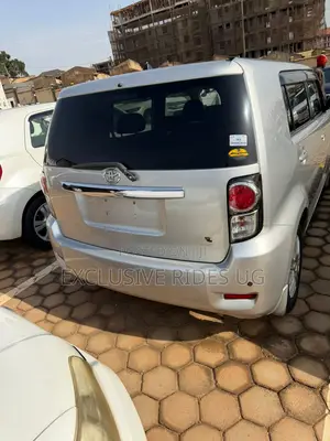 Toyota Corolla Rumion 2013 Silver