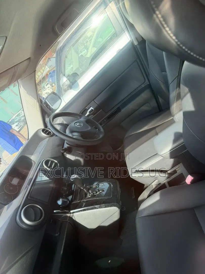Toyota Corolla Rumion 2014 White