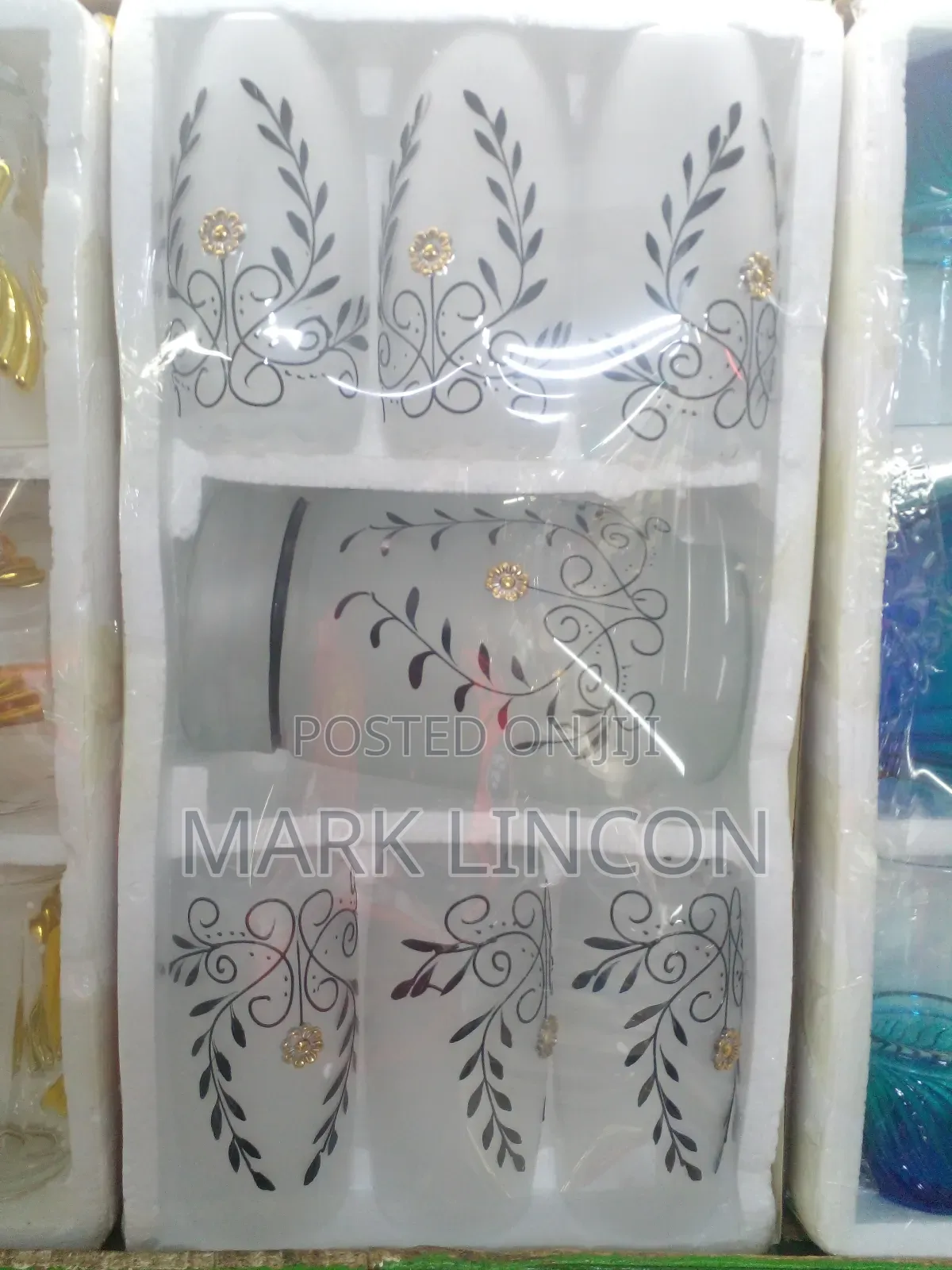 7 Pieces of Decorative Glasses/ Water Set