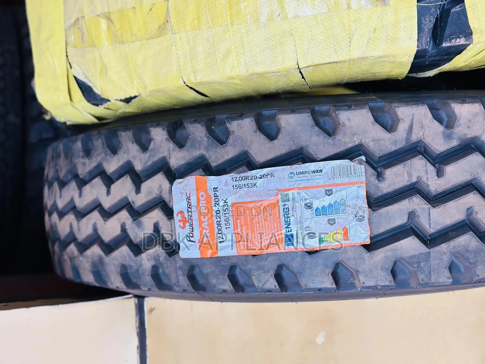 Power Trac 1200r20 (20pr) Truck Tire for Heavy-Duty or Off-Road Use