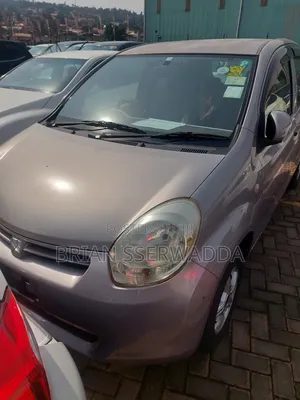 Toyota Passo 2012 Silver