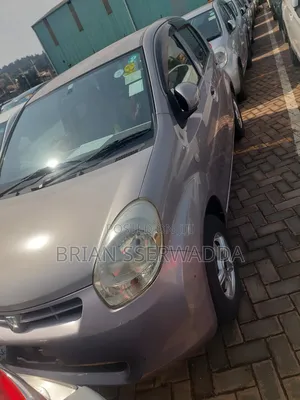 Toyota Passo 2012 Silver