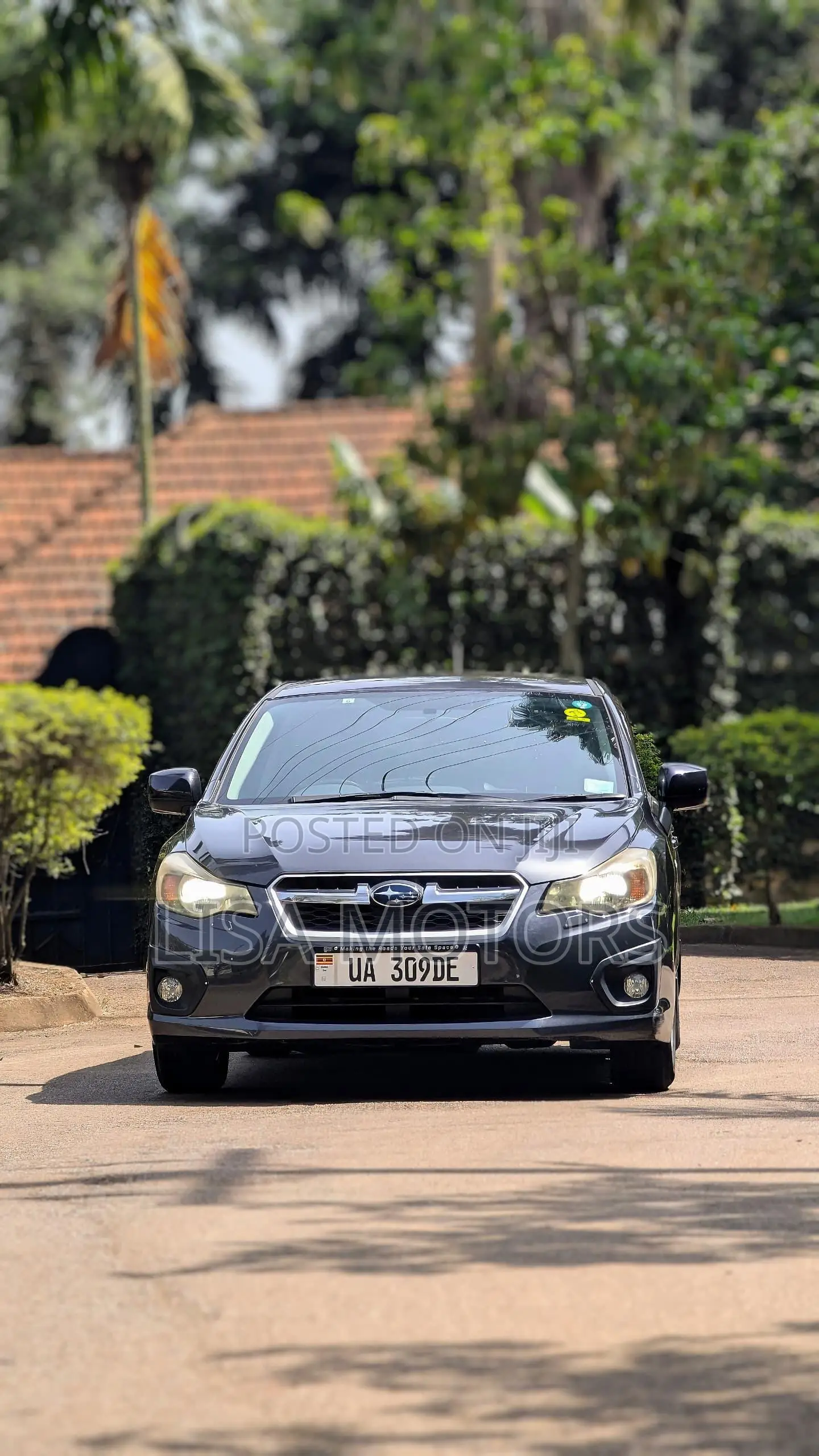 Subaru Impreza 2.0i 5-dr 2013 Gray