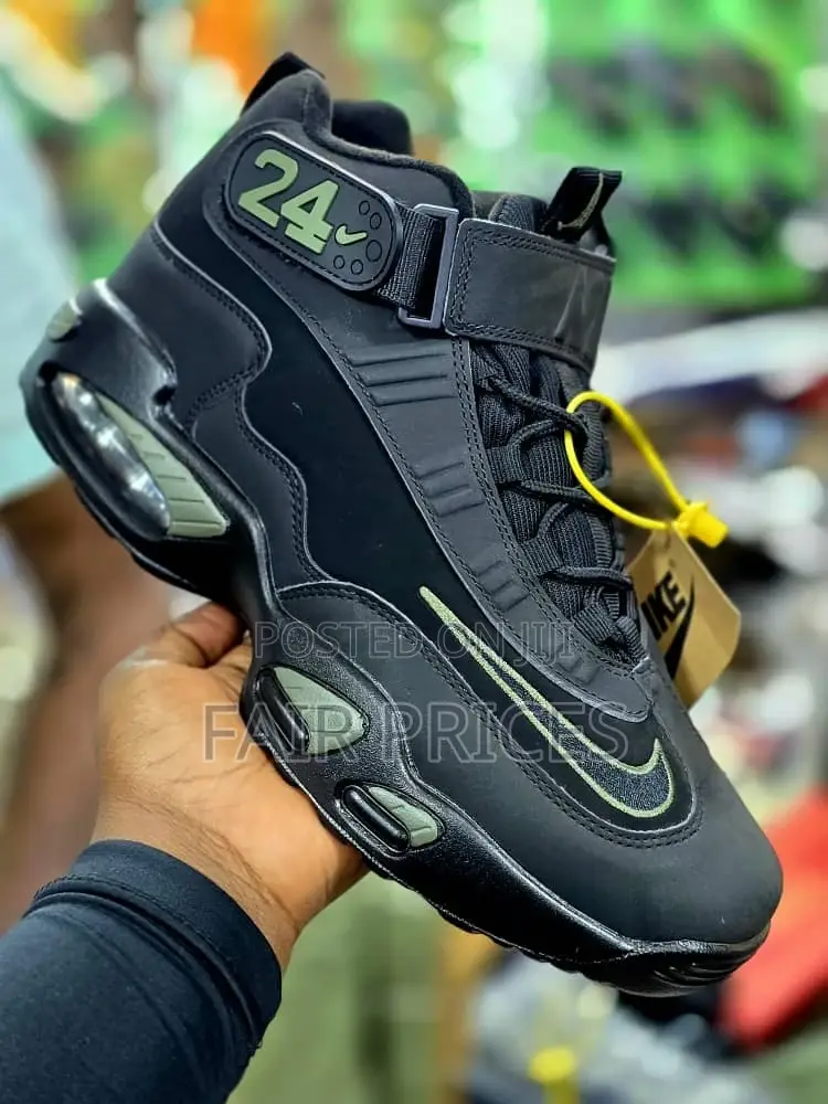 Nike Runners Jogging Canvas Shoes