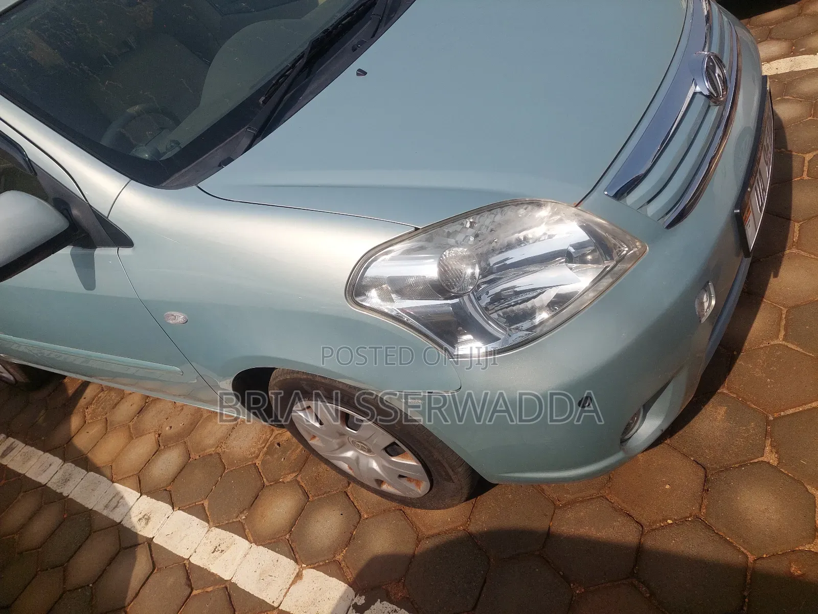 Toyota Raum 2010 Green