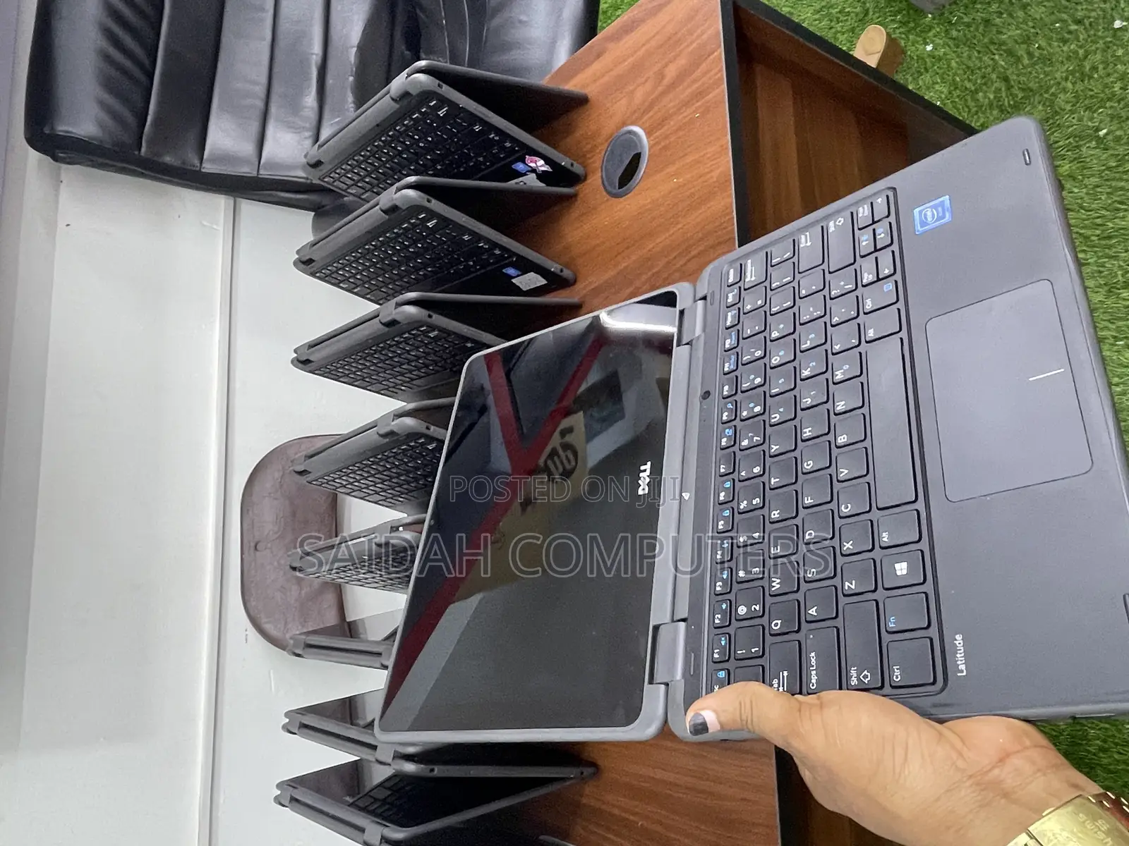 Laptop Dell Latitude 3189 4GB Intel Celeron SSD 128GB