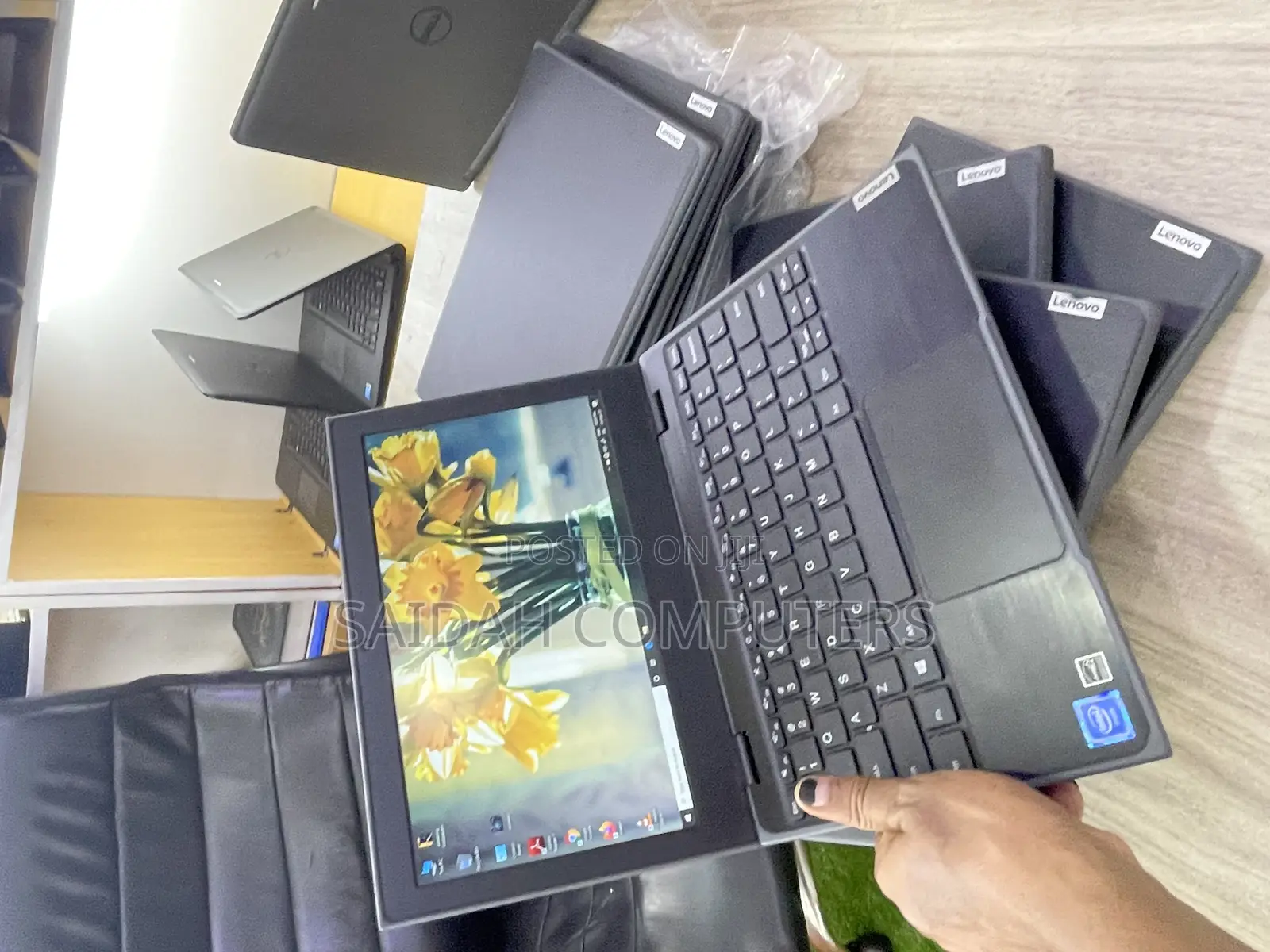 Laptop Lenovo 100e 4GB Intel Celeron SSD 128GB