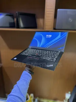 New Laptop Lenovo ThinkPad T490s 8GB Intel Core i5 SSD 256GB
