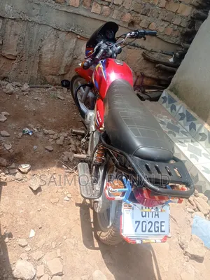 Bajaj CT 125X 2025 Red