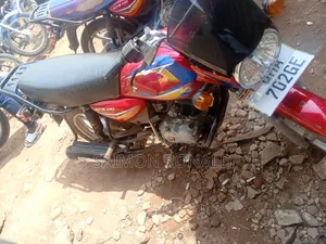 Bajaj CT 125X 2025 Red