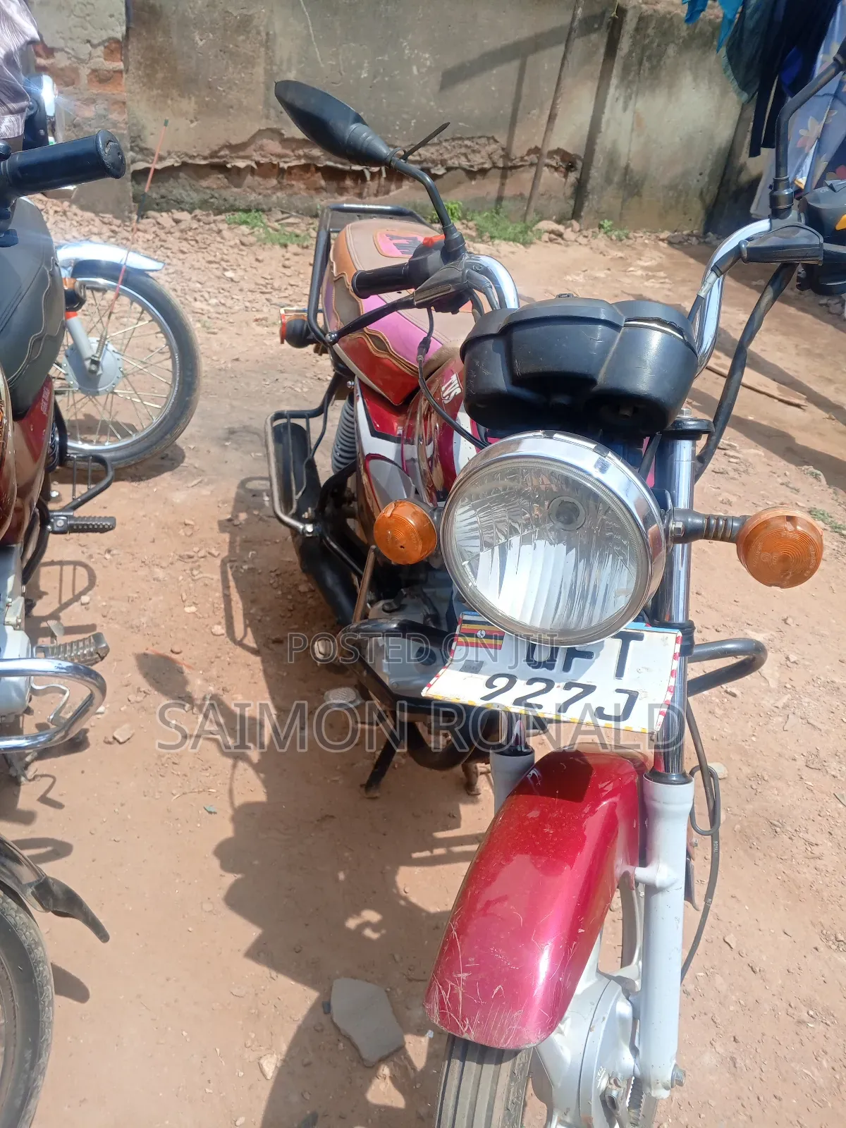 TVS HLX 125 2017 Red