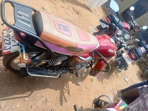 TVS HLX 125 2017 Red