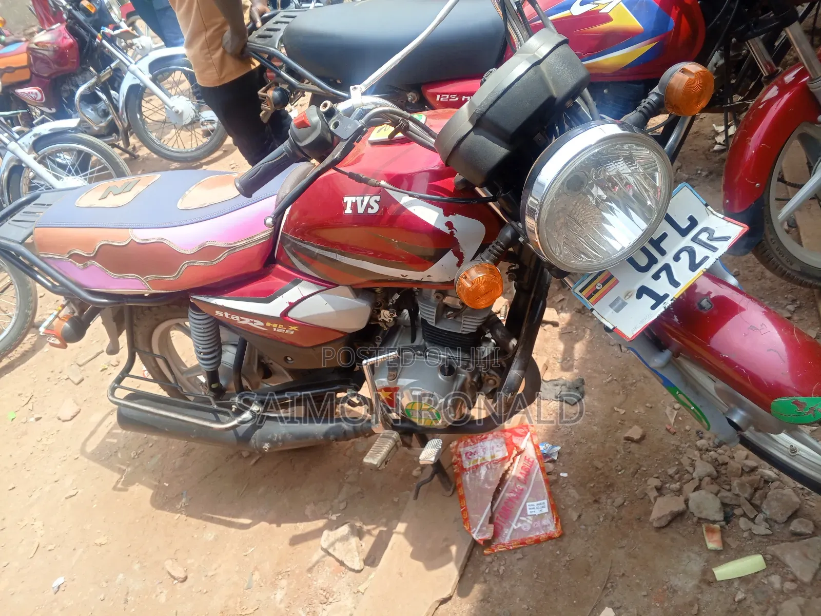 TVS HLX 125 2019 Red