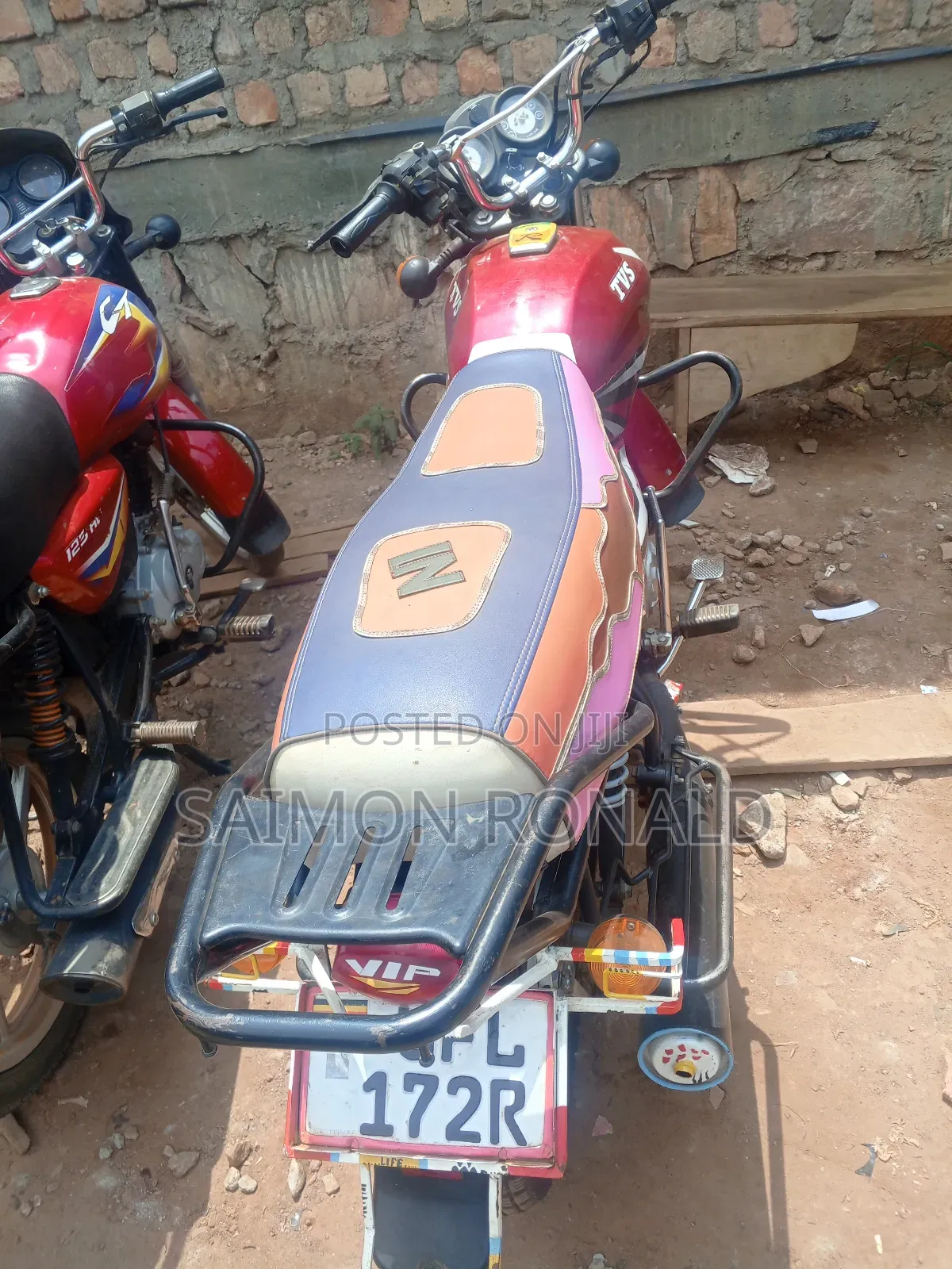 TVS HLX 125 2019 Red