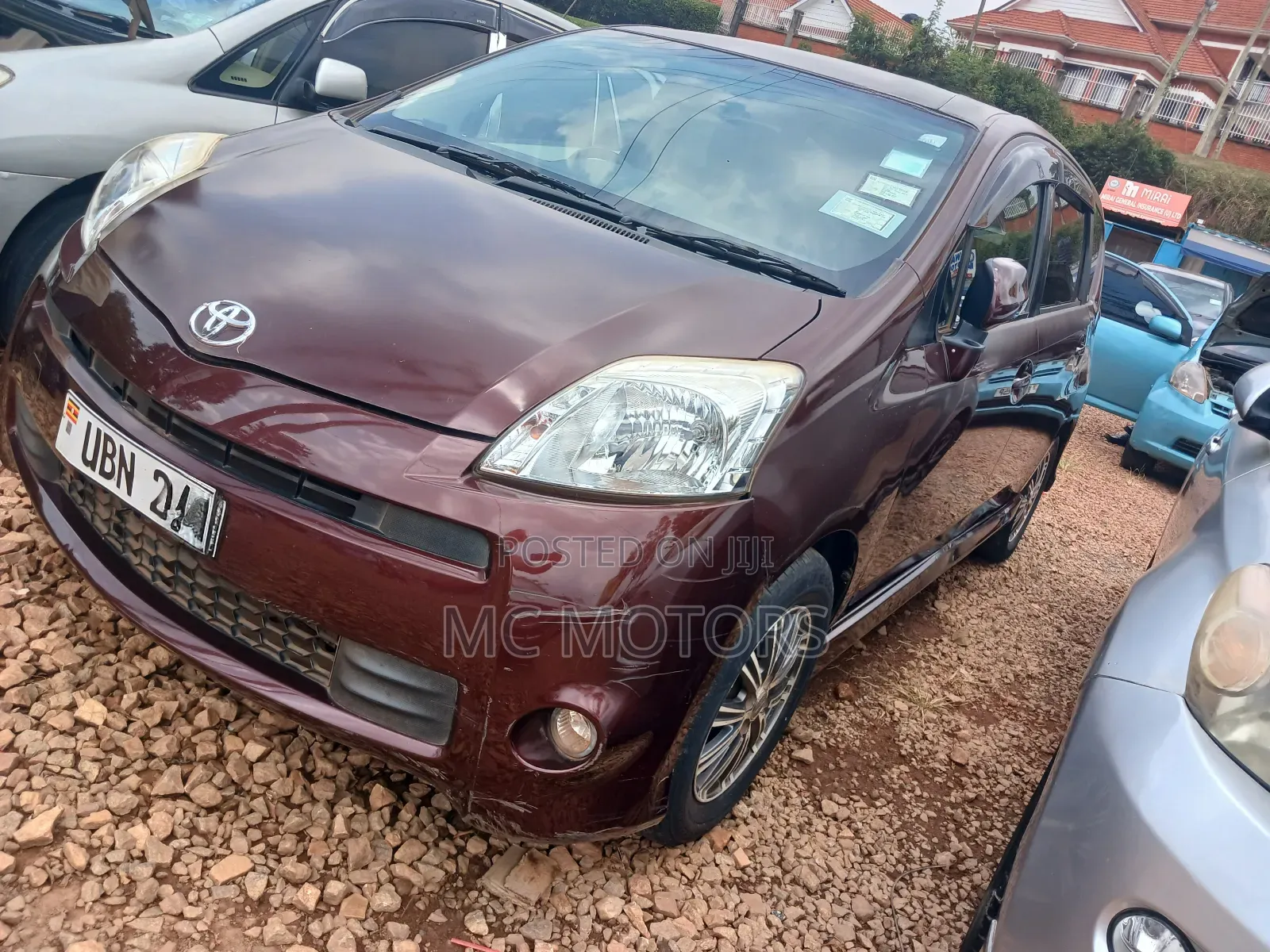 Toyota Passo Sette 1.5 AWD 2010 Maroon