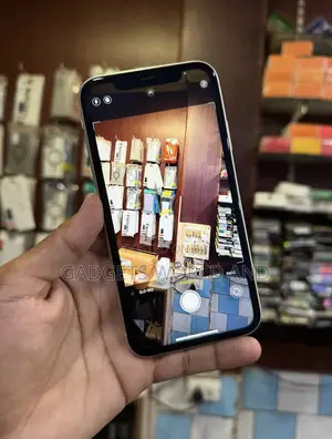 New Apple iPhone 11 128 GB White
