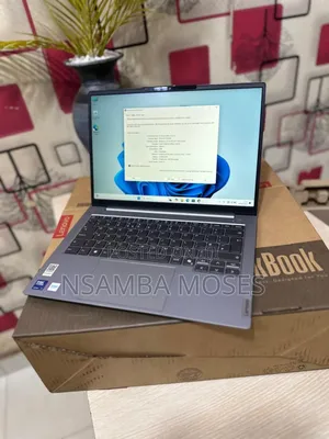Laptop Lenovo 16GB Intel Core Ultra 7 SSD 512GB