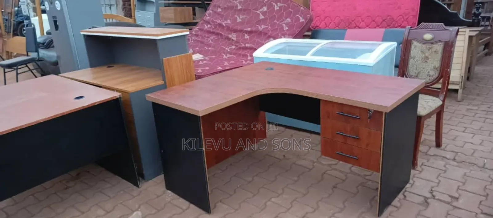 Office Table at Cheaper Price