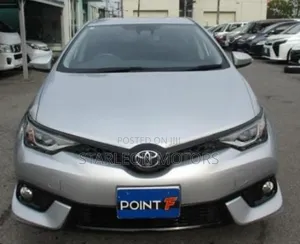 Toyota Auris 2012 Silver
