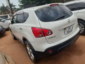Nissan Dualis 2012 White