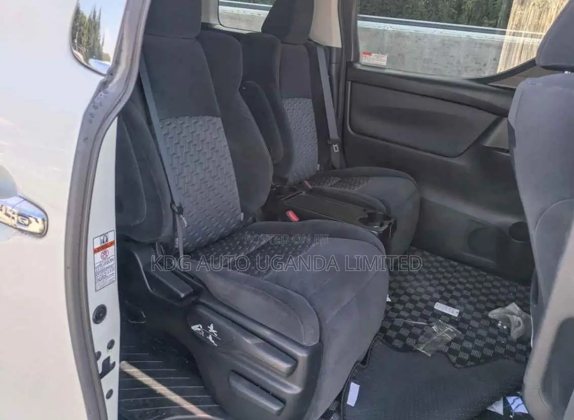 Toyota Alphard 2017 White