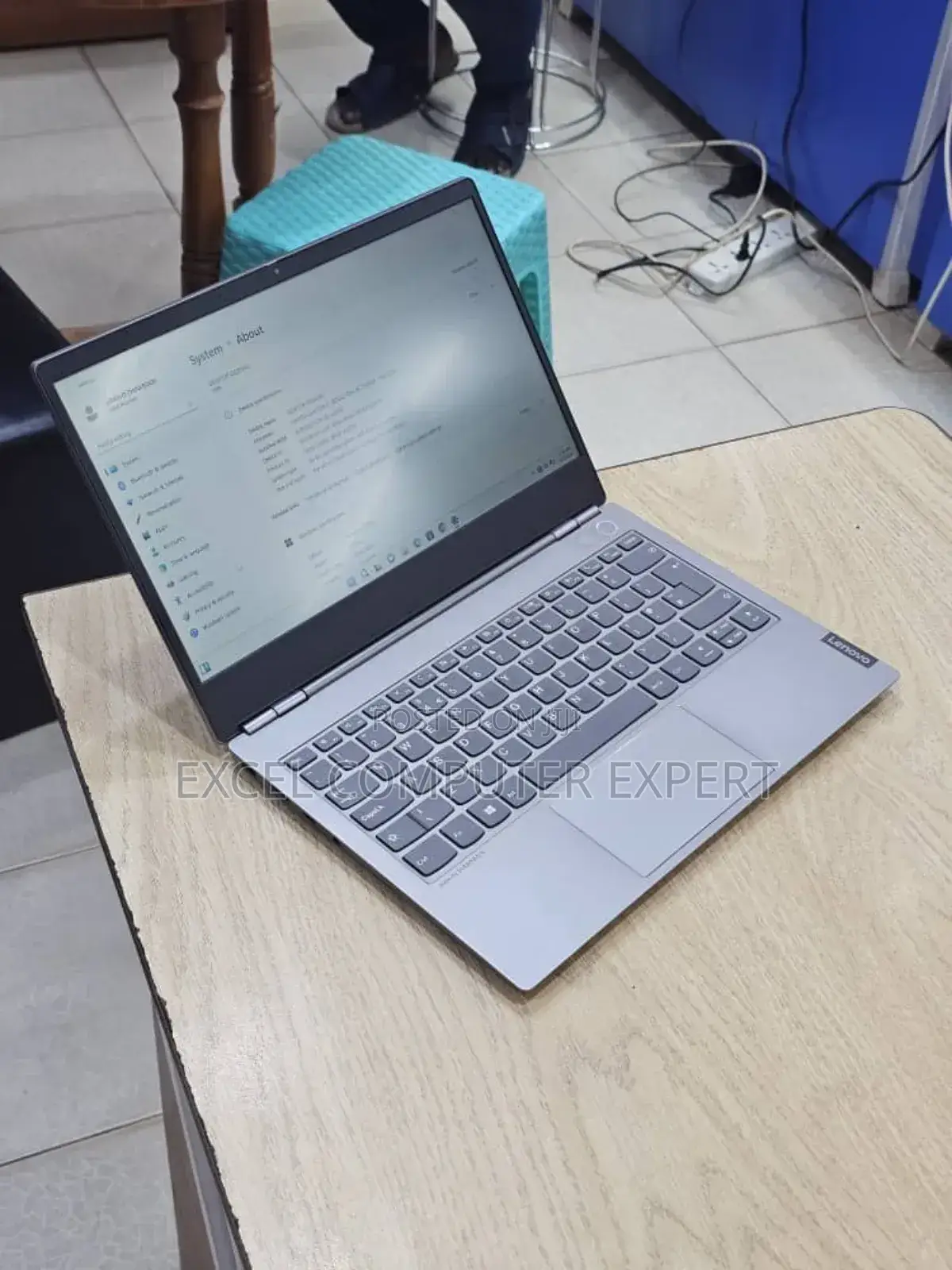 New Laptop Lenovo ThinkBook 13 8GB Intel Core i7 SSD 256GB