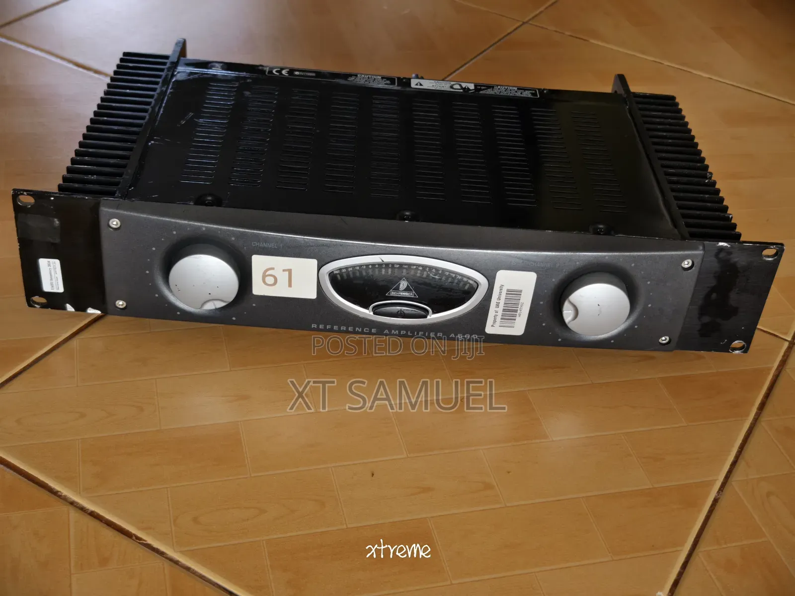 Behiringer Studio/Silent Two Channel Amplifier ,250w X 2 RMS