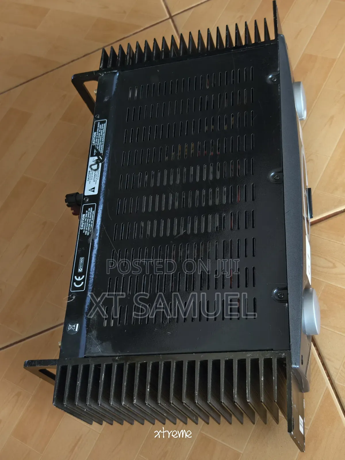 Behiringer Studio/Silent Two Channel Amplifier ,250w X 2 RMS