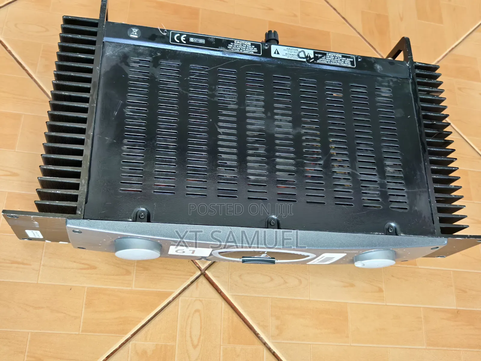 Behiringer Studio/Silent Two Channel Amplifier ,250w X 2 RMS