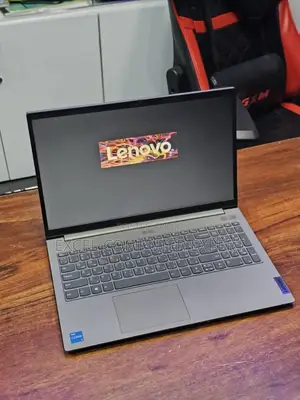 New Laptop Lenovo ThinkBook 15 8GB Intel Core I7 SSD 256GB