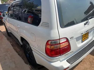 Toyota Land Cruiser 100 4.2 TD 2005 White