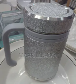 Stainless Steel Insulated Travel Mug With a Tea Infuser