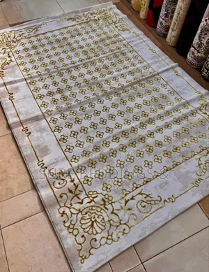Milo 150*220 Carpet