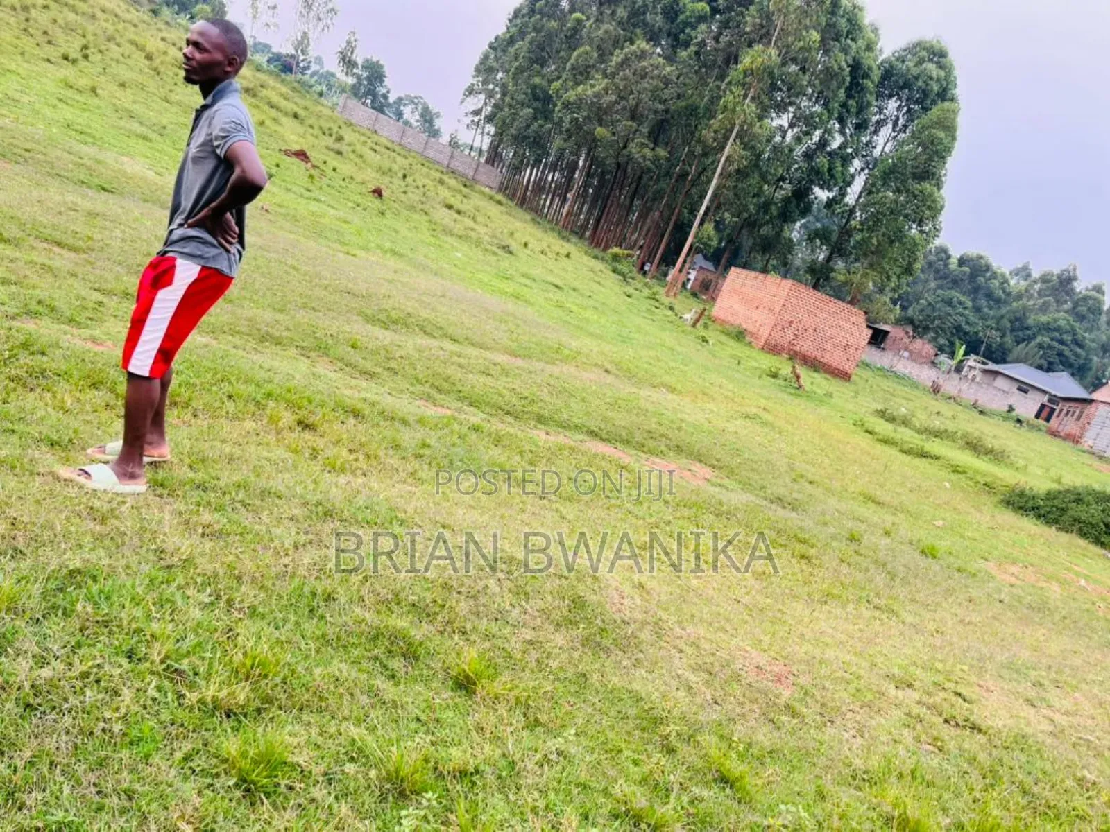 50*120 Titled Plot of Land in Nakwero Along Gayaza Road, 200m Away
